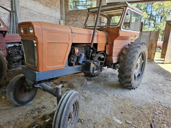 Fiat 700S Standar