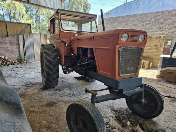 Fiat 700S Standar