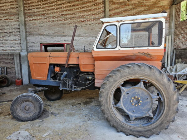 Fiat 700S Standar