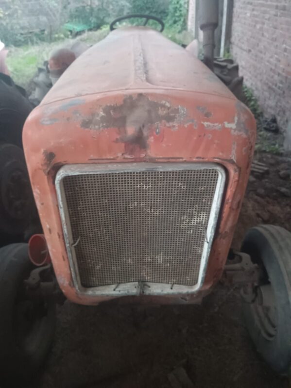 Tractor Fiat 450