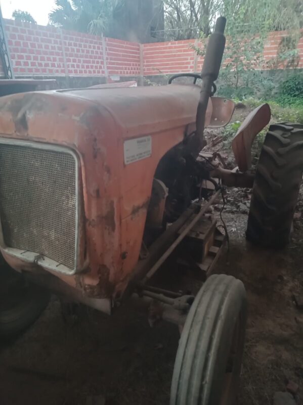 Tractor Fiat 450