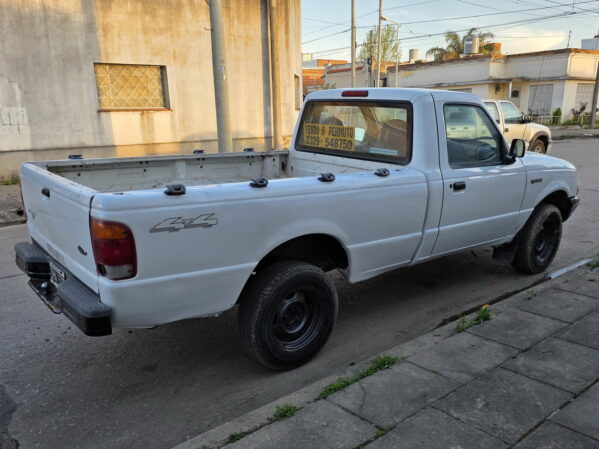 Ford Ranger Cabina simple 2000 usada