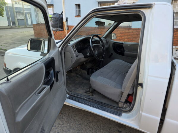 Ford Ranger Cabina simple 2000 usada